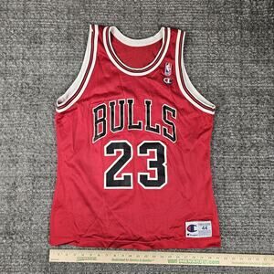 VINTAGE Retro 1990s CHAMPION MICHAEL JORDAN RED JERSEY SIZE 44 Chicago Bulls